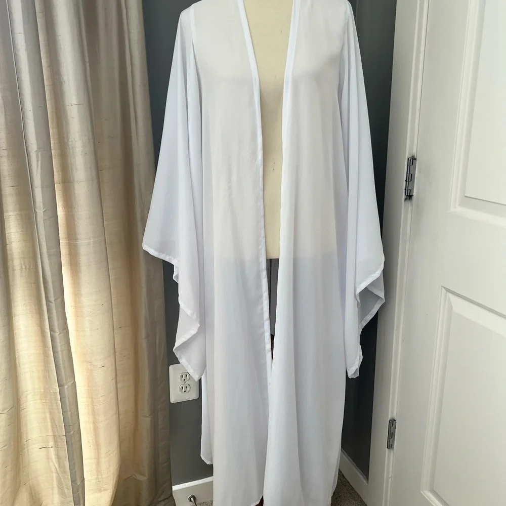 Jennafer Grace Ivory Sheer Kimono - Picture 2 of 14